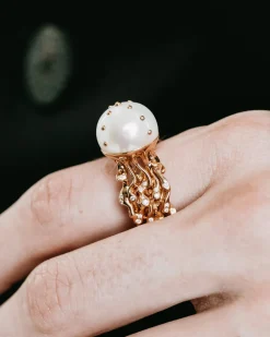 Jellyfish White Pearl Stackable Ring